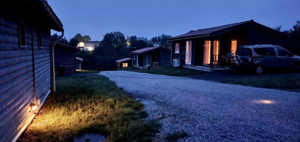 Les Chalets D Hermine Montredon-Labessonnié Exterior foto